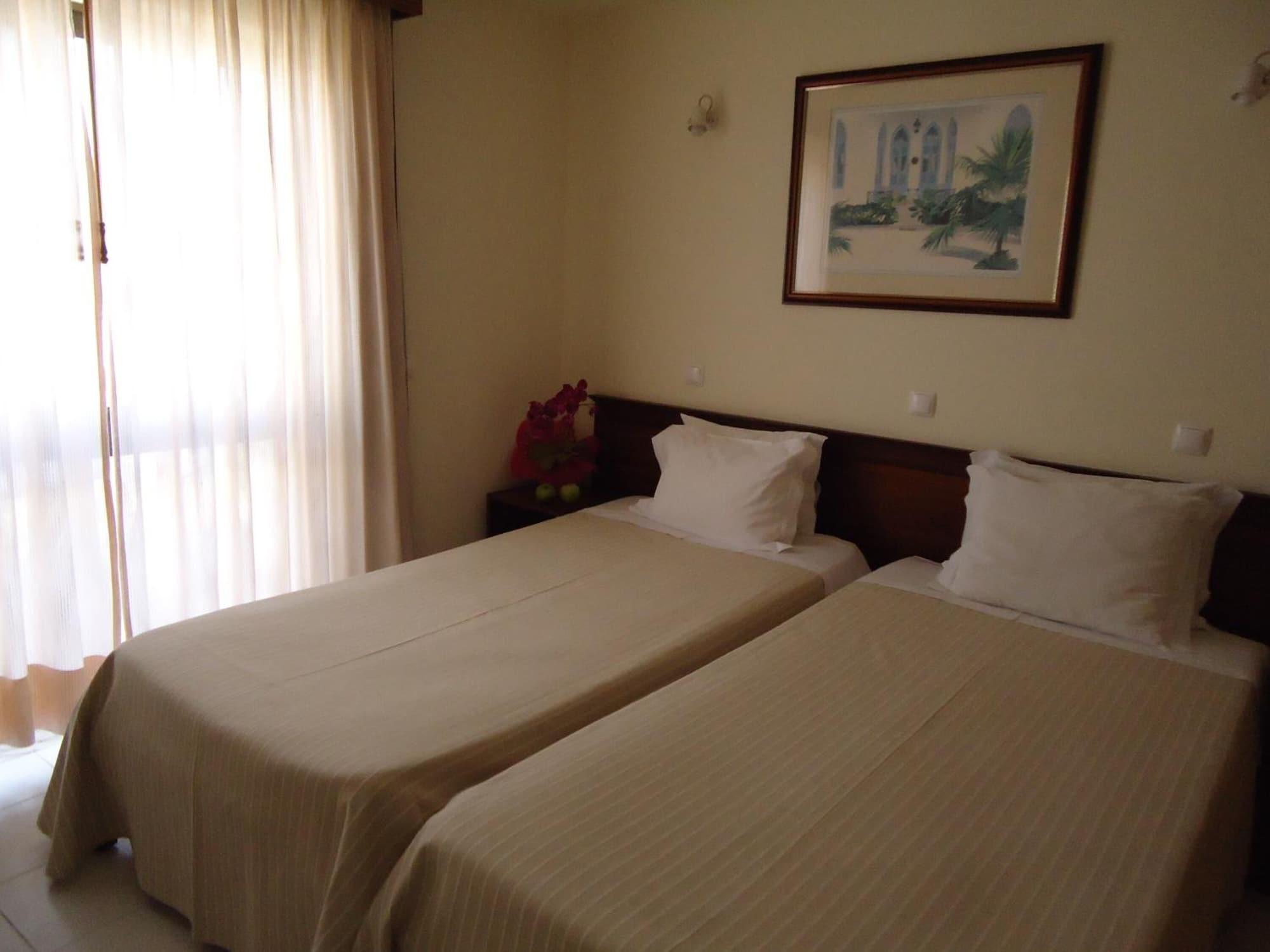 Boutique Hotel Marina S. Roque Lagos Zewnętrze zdjęcie