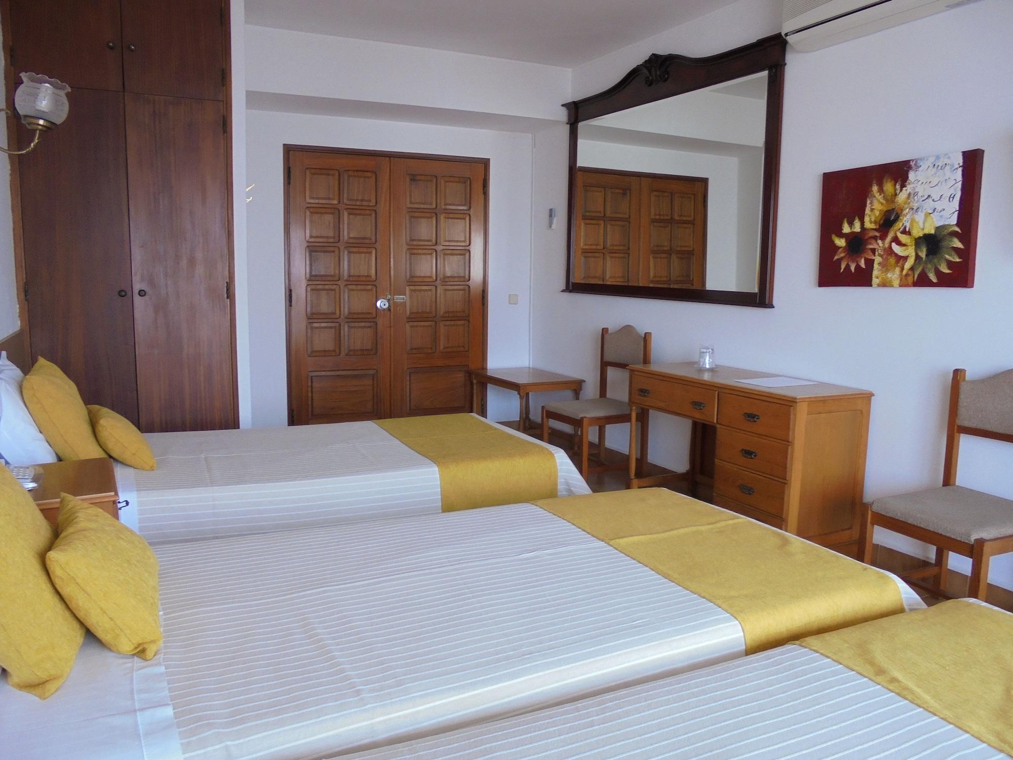 Boutique Hotel Marina S. Roque Lagos Zewnętrze zdjęcie